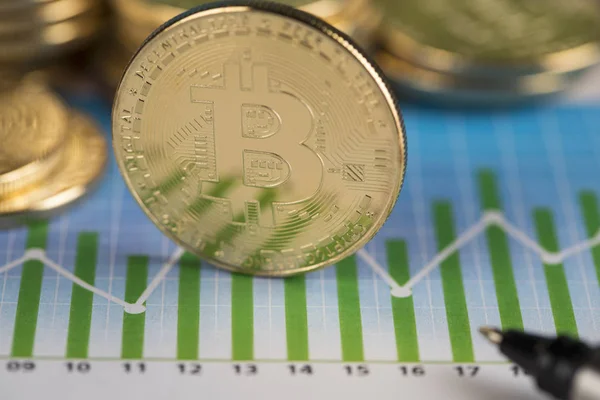 Bitcoins Yeni Sanal Para Konsepti Finansal Tablo — Stok fotoğraf