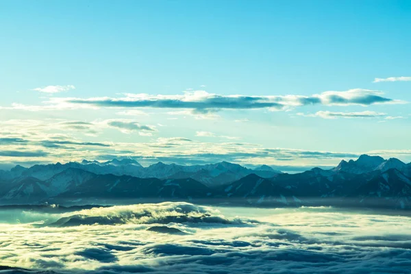 Pohled Krásnou Zimní Horskou Krajinu — Stock fotografie