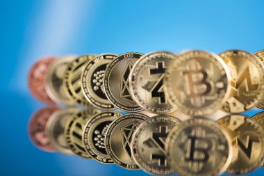 Bitcoin altın para, Kripto para birimi konsepti, Sanal para birimi arkaplanı