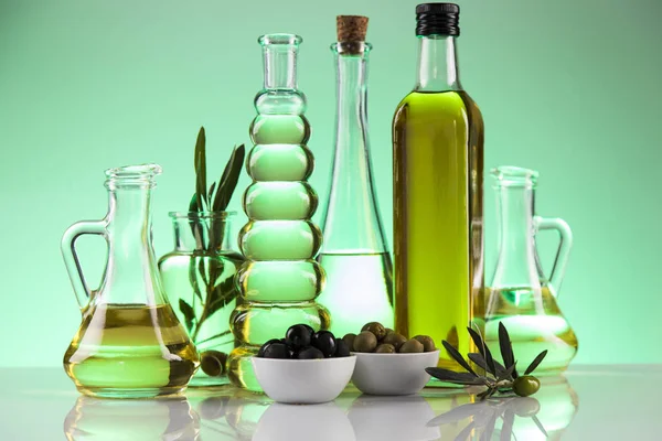 Пляшки Оливкової Олії Оливкової Гілки Кулінарних Олій — стокове фото