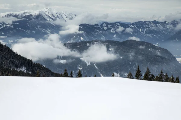 Blick Auf Schöne Winterberglandschaft — Stockfoto
