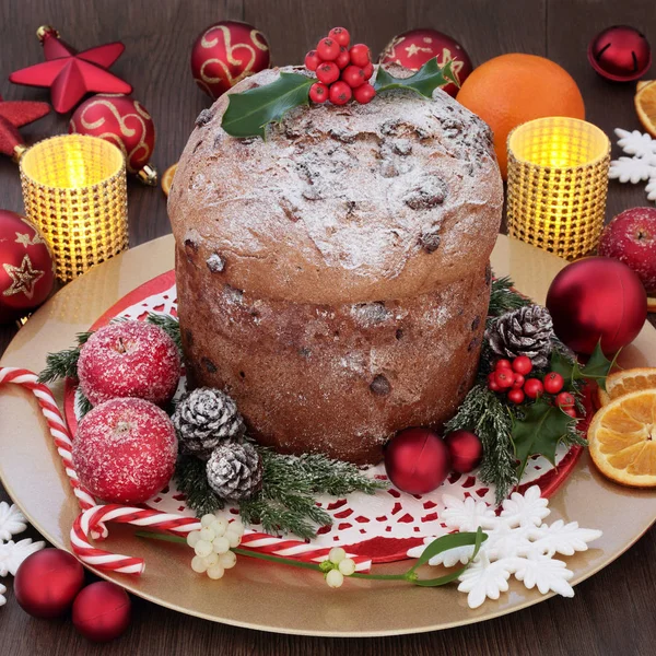 İtalyan panettone Noel kek — Stok fotoğraf