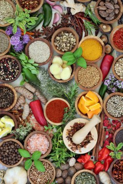 Taze ve kuru otlar ve baharatlar