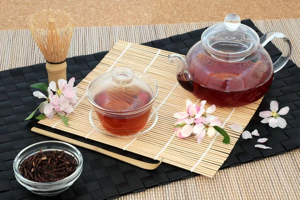 Kuchika Tè di ramoscello verde arrosto — Foto Stock