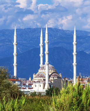 Manavgat'ta Camii