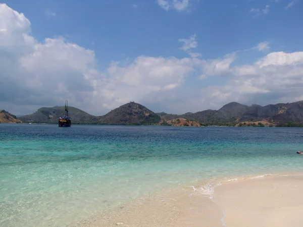 Turkosa tropiska havet — Stockfoto