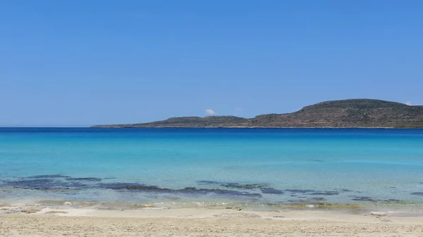 Turkoosi Lämmin Meri Kreikan Saaren Elafonisos Ympärillä — kuvapankkivalokuva