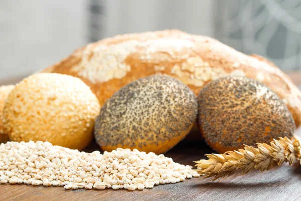 Sağlıklı çok tahıl ekmeği — Stok fotoğraf