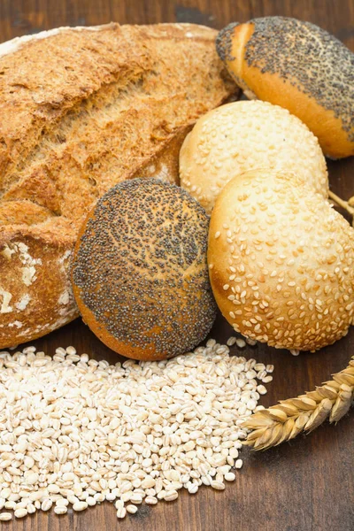 Healthy multi grain bread on wood — Stock Photo, Image