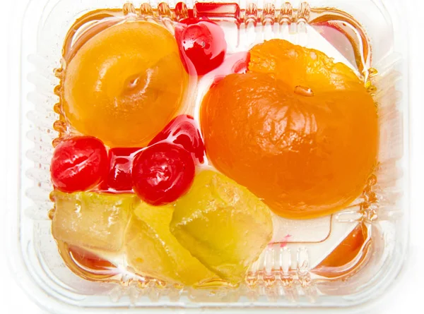 Şekerlenmiş meyve ve beyaz kase şurubu ile İtalyan hardal