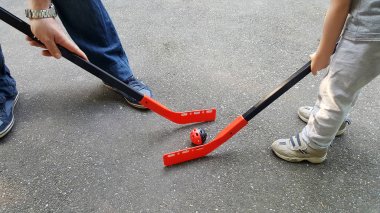 insanlar iskambil açık hokey