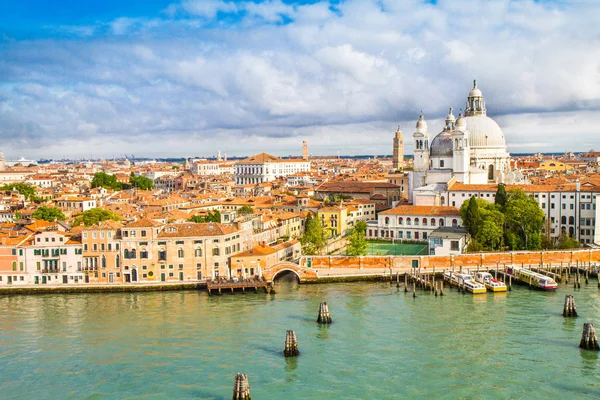 Basílica de Santa Maria della Salute —  Fotos de Stock