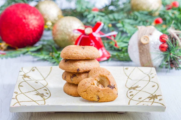 Kalp Noel dekorasyonu ile bisküvi — Stok fotoğraf