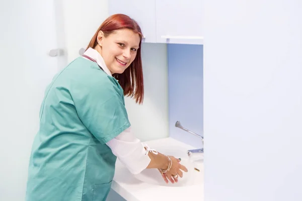 Médico Lavar Mãos Limpeza Médica — Fotografia de Stock