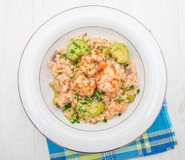 karides ve kabak risotto ile çanak