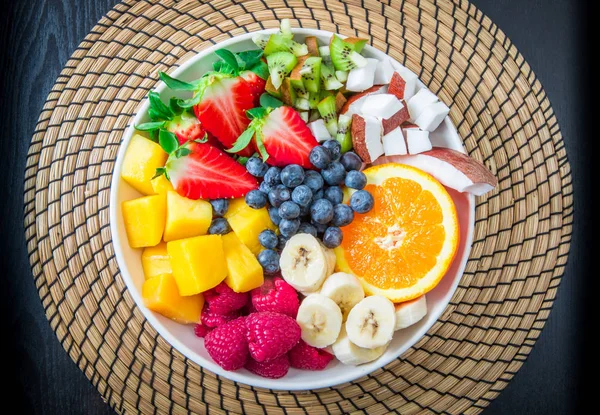 Tazón Ensalada Frutas —  Fotos de Stock