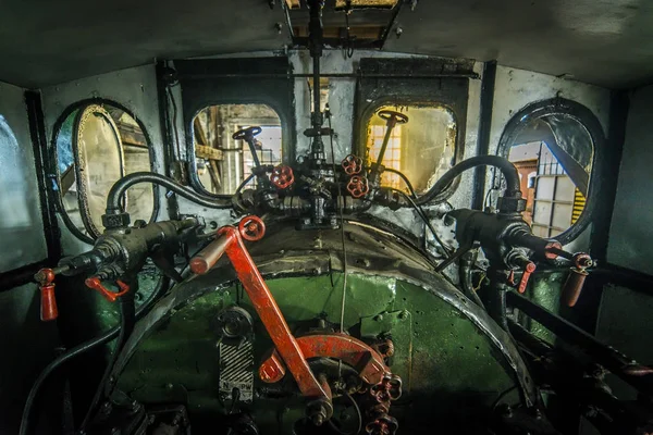 Sala de máquinas de una locomotora de vapor — Foto de Stock