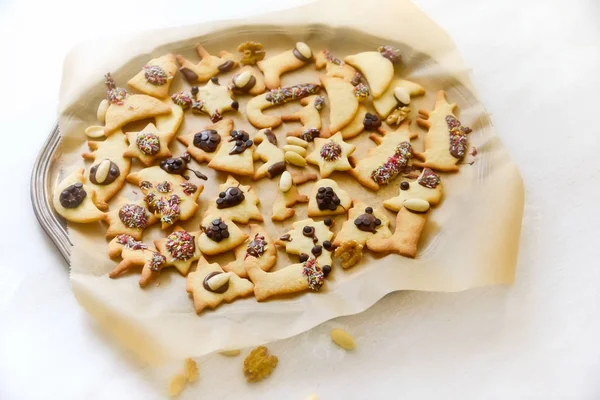 Biscoitos Natal Recém Assados Decorados Com Cores Imagem De Stock