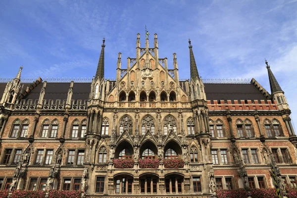 Nowego ratusza (Rathaus) w Marienplatz — Zdjęcie stockowe