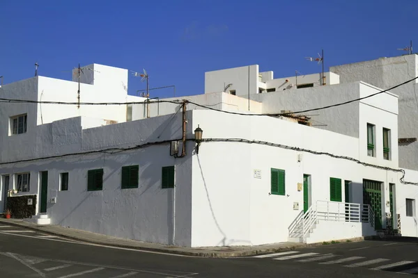 Pemandangan jalan di El Cotillo desa di Fuerteventura, Spanyol — Stok Foto