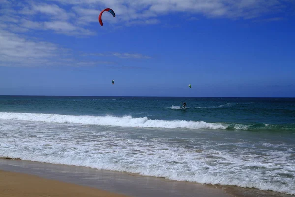 Kitesurf sull'isola di Fuerteventura — Foto Stock