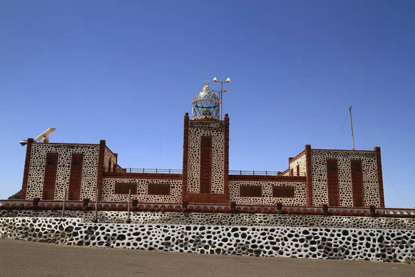 O famoso marco La Entallada farol, Fuerteventura — Fotografia de Stock