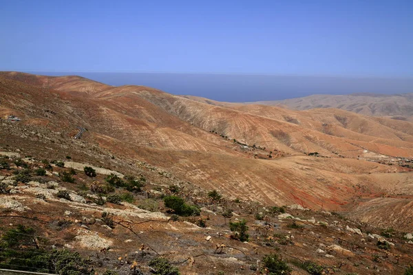 Vulkanische Lanscape. Panoramisch zicht op Fuerteventura — Stockfoto