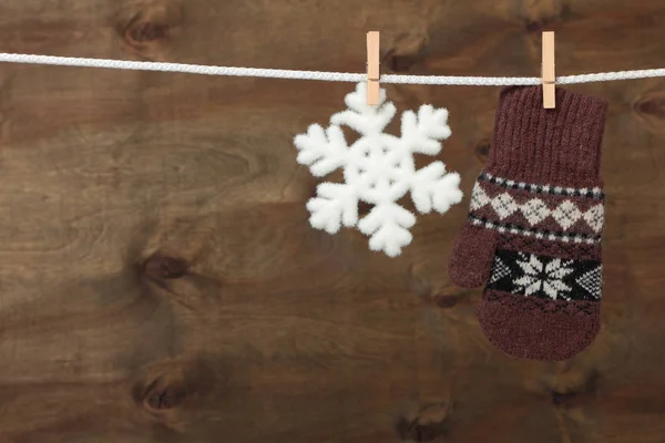 Mitten with snowflake — Stock Photo, Image