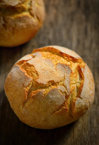 Traditional homemade round bread — Stock Photo, Image