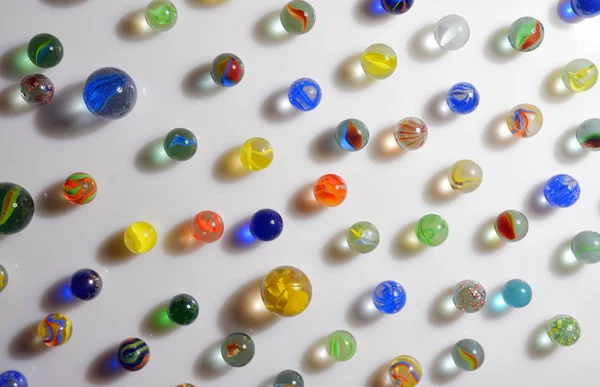Különböző színű üveggolyók — Stock Fotó