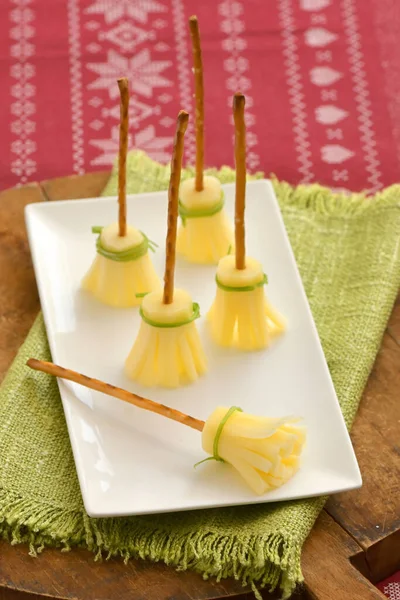 Snack Kaas Zout Sticks Bezemstelen Plaat — Stockfoto