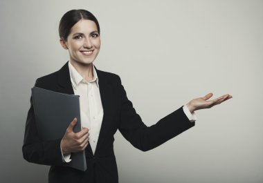 Çekici bir iş kadınının portresi.