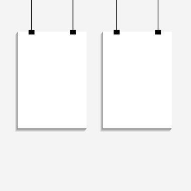 İki beyaz boş poster mockup bg tarihinde