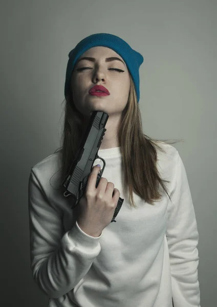 Jeune femme pistolet suicide adolescent photo — Photo