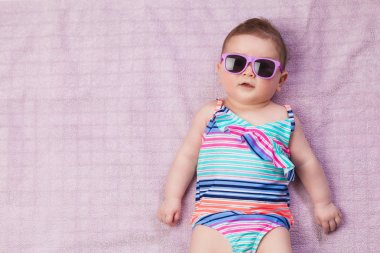 Yeni doğan bebek beachwear