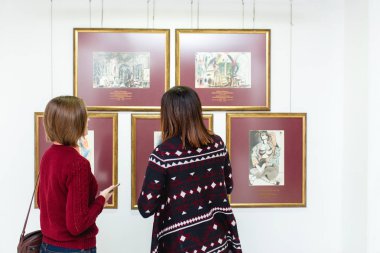 Ufa, Rusya 03 Aralık 2016: renkli boya duvarlar çağdaş sanat 
