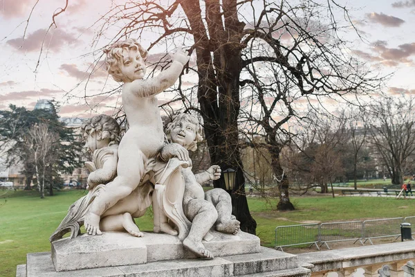 White Cupids statue in Vienna, Austria