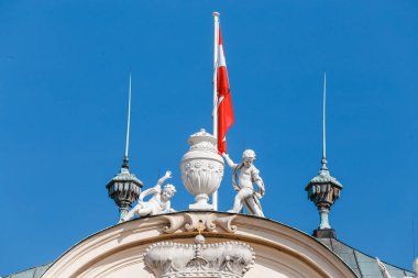 25 Şubat 2017, Viyana, Avusturya: mimari detaylar ve Merkezi Viyana Belvedere Sarayı'nın dekorasyon heykeller