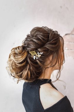 kadın hairdress olayın tanınmaz arkadan görünüm