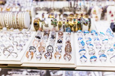 Büyük toplama-in takı yüzük üstünde belgili tanımlık sayaç Satılık dükkan