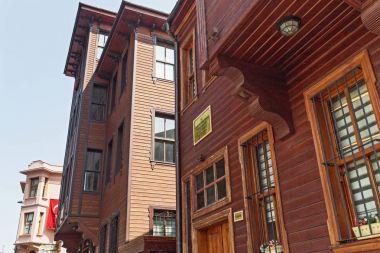 11 Eylül 2017, Türkiye, Istanbul: Istanbul eski çeyrek Üniversitesi Fakültesi Kampüsü ahşap mimarisi ile