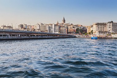 11 Eylül 2017, Türkiye, Istanbul: görünümü Istanbul tarihi merkezinde deniz ve ünlü Galata Köprüsü