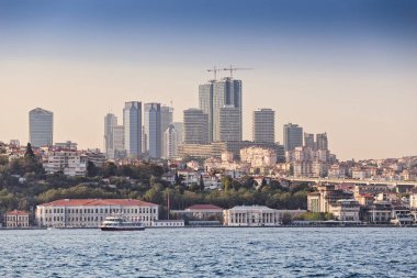 11 Eylül 2017, Türkiye, Istanbul: İş Merkezi İstanbul 'un modern gökdelenler ile deniz cityscape görünümünden
