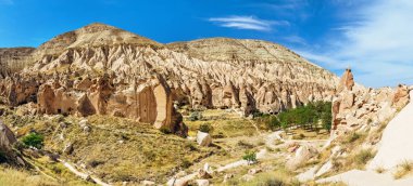 Kasaba ve kaya oluşumları Zelve Vadisi, Kapadokya cave