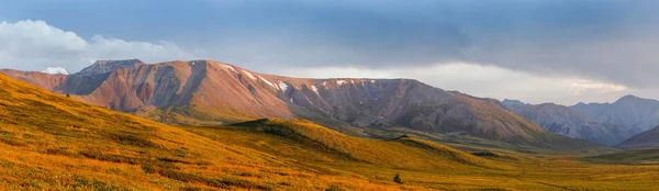 Gün batımında Alp Yaylası — Stok fotoğraf