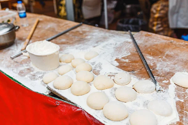 Flour for baking cakes on the table — Stock Photo, Image