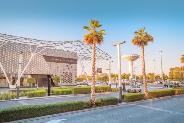 26 Kasım 2019, Birleşik Arap Emirlikleri, Dubai: Dubai 'nin yeni ilçesinde alışveriş mağazası