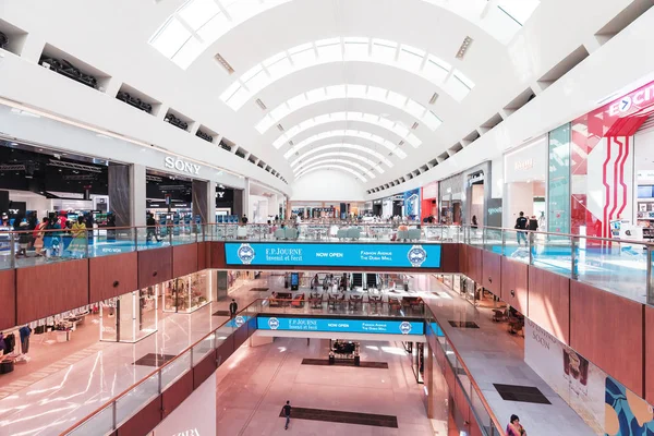 26 November 2019, UAE, Dubai: Interior of famous Dubai Mall with stores and outlets — Stock Photo, Image