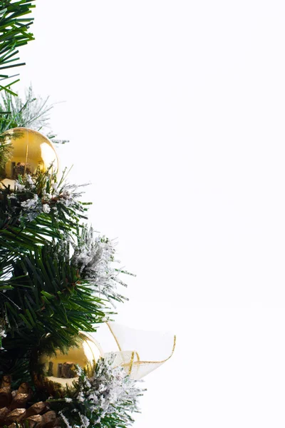 Süslü Noel ağaçları ve dekorasyon.
