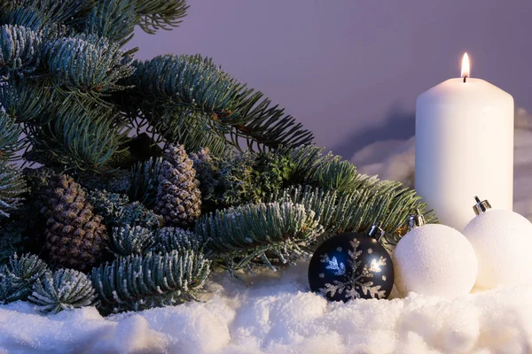 Adornos y decoraciones navideñas. —  Fotos de Stock